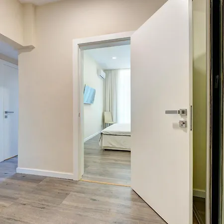 Apartment 2-кімнатні в центрі, м олімпійська Kyiv