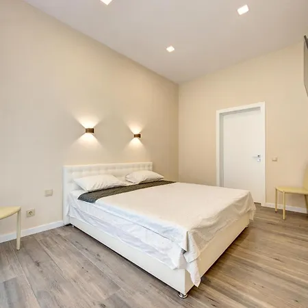 Apartment 2-кімнатні в центрі, м олімпійська *