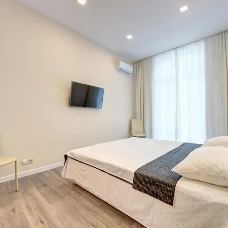 Apartment 2-кімнатні в центрі, м олімпійська