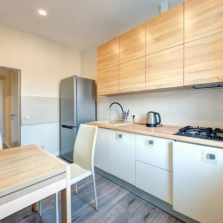 Apartment 2-кімнатні в центрі, м олімпійська *