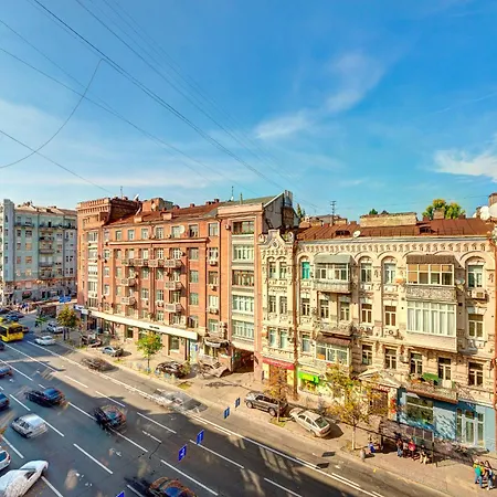 2-кімнатні в центрі, м олімпійська * Kyiv