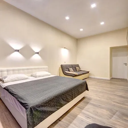Apartamento 2-кімнатні в центрі, м олімпійська *